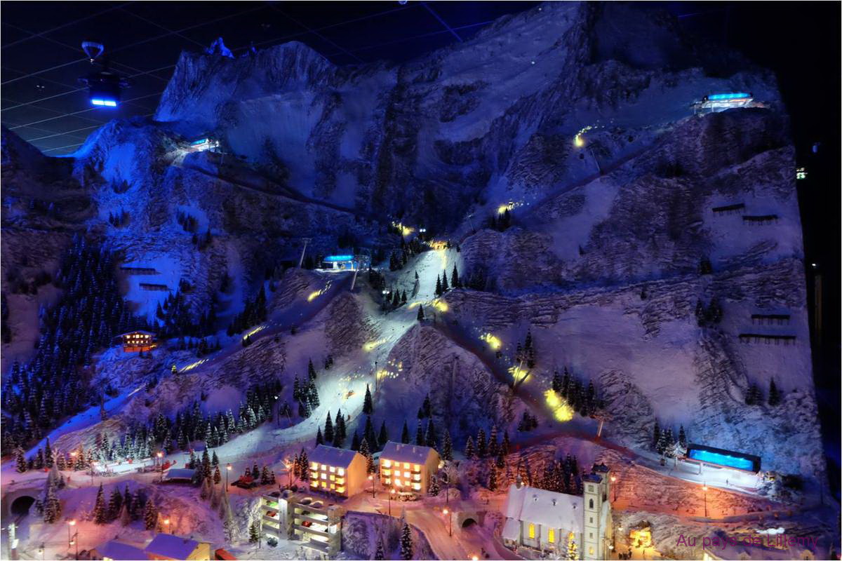 ob_33c543_miniworld-lyon-fete-lumieres-montagne